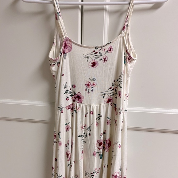 Garage Floral Romper - Picture 2 of 4